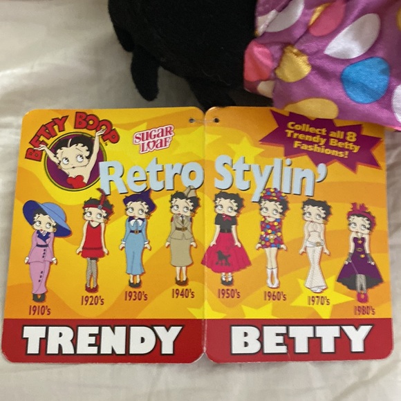 Betty Boop “Trendy 60’s Betty” Sugar Loaf Retro Styling’ Doll 16’ NWT - Picture 5 of 6